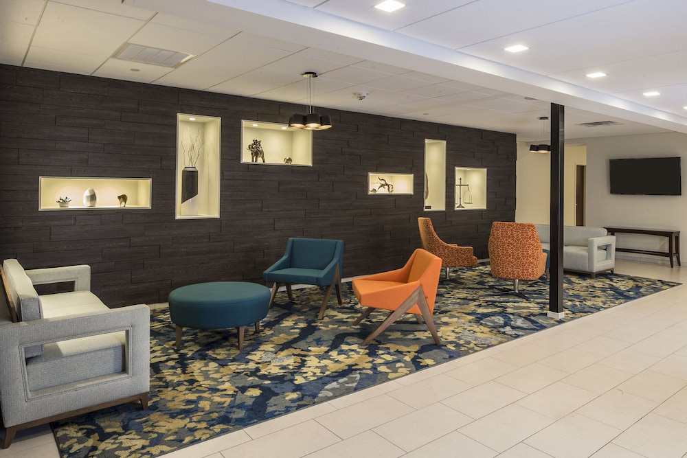 Crowne Plaza Suites Pittsburgh South by IHG - photo 82