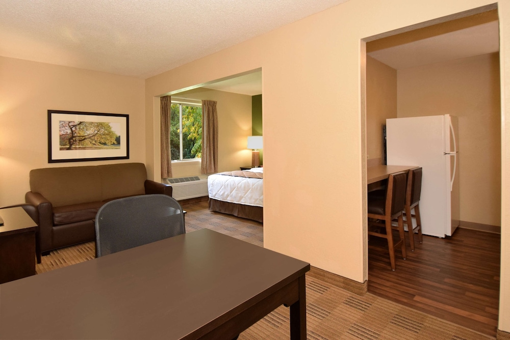 Extended Stay America Raleigh North Raleigh Wake Towne Drive - photo 13