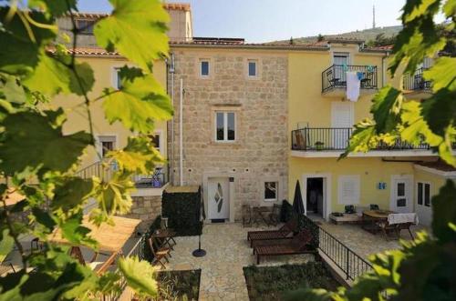 Stone Casa
