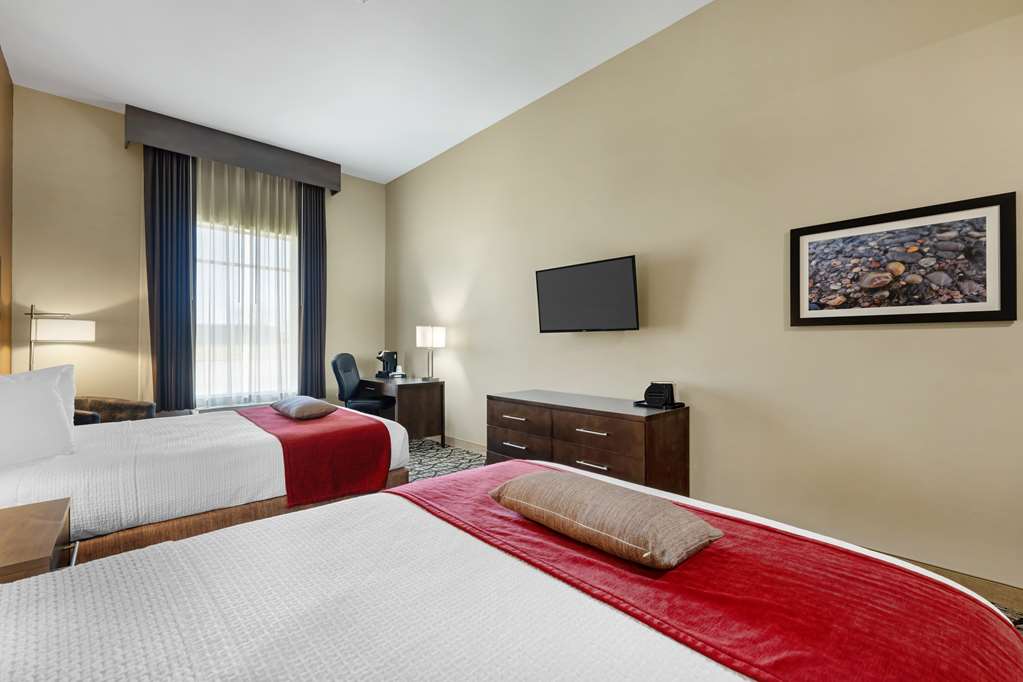 Best Western Plus Lakeview Hotel - photo 17