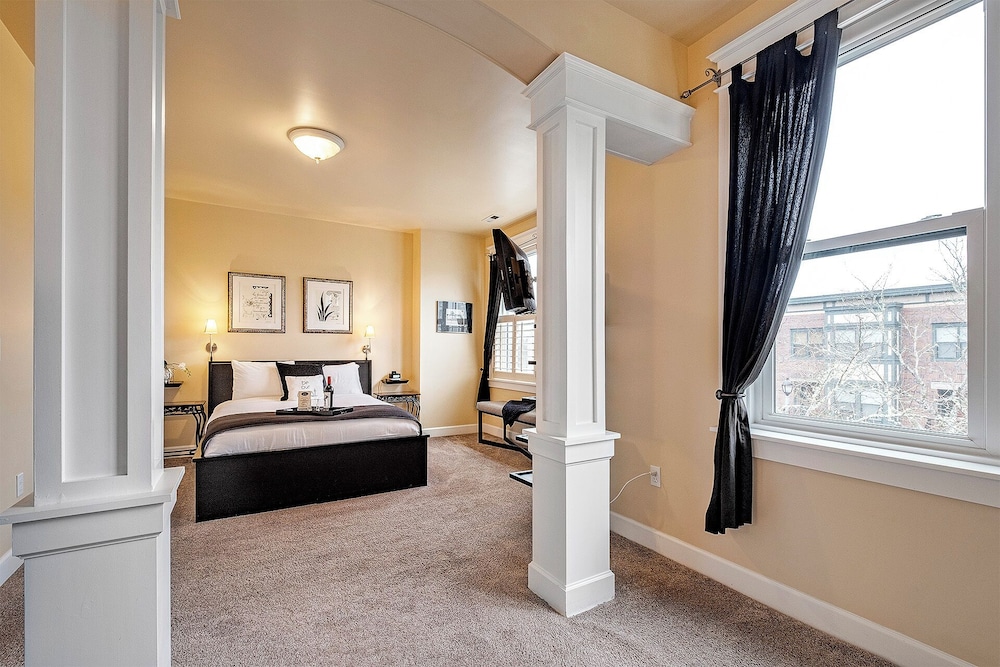 The Orenco Station Hotel - photo 48