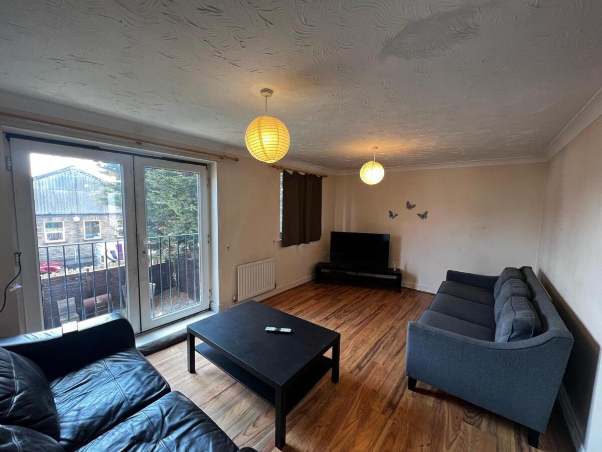 Spacious Stays Luton - carbon neutral hotel in Luton