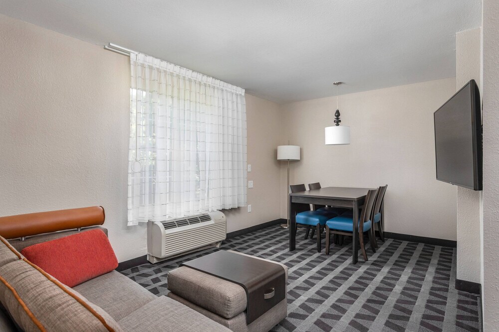 Towneplace Suites Charlotte Arrowood - photo 5