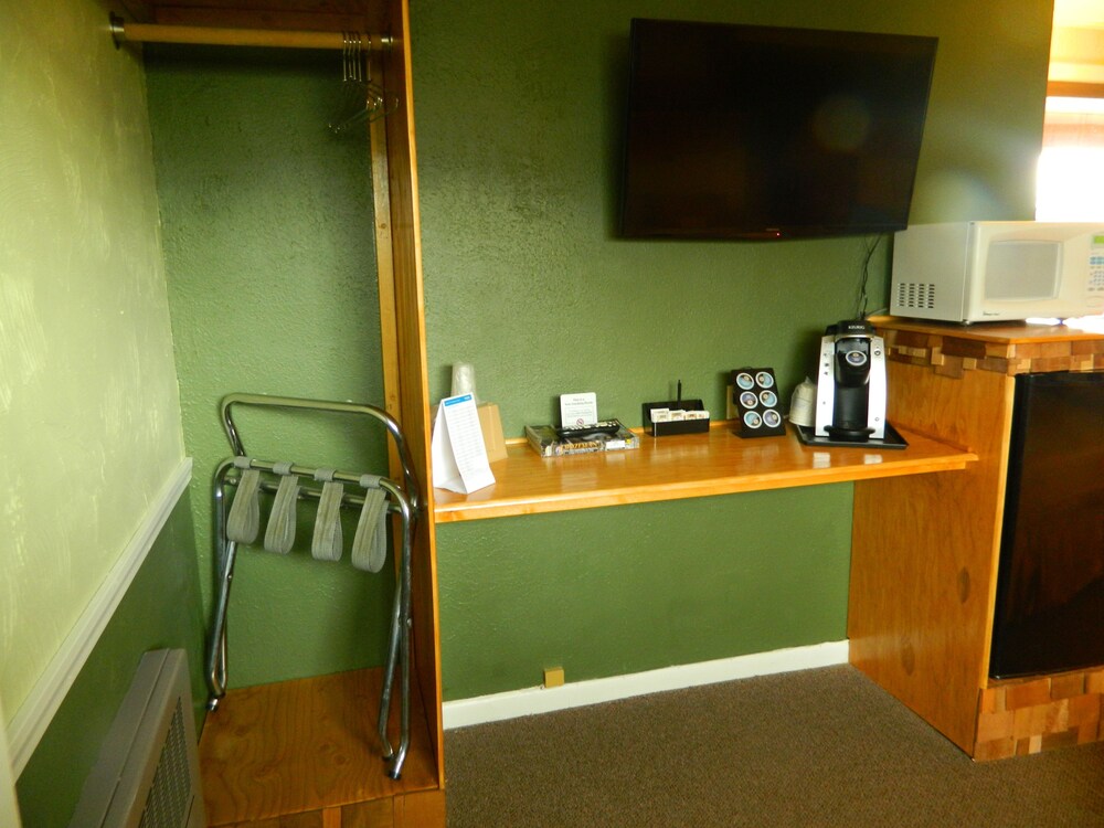 Country Motor Inn - photo 39