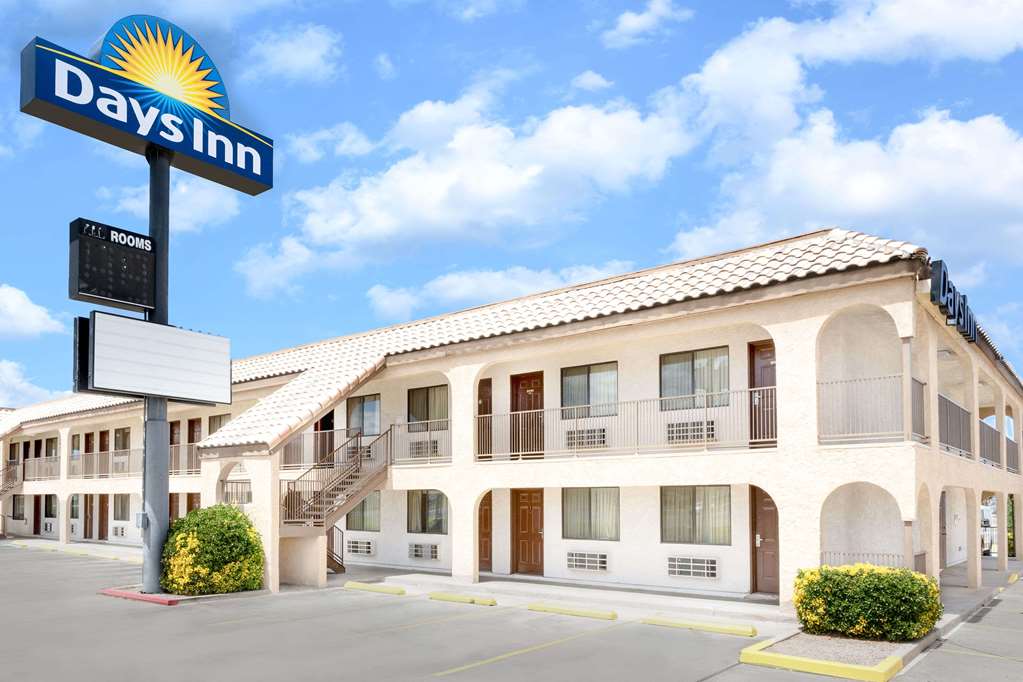 Days Inn by Wyndham Kingman East - featured photo