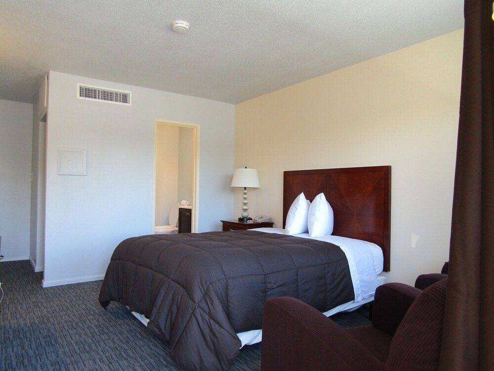 Greeley University Inn Greeley Inn - featured photo