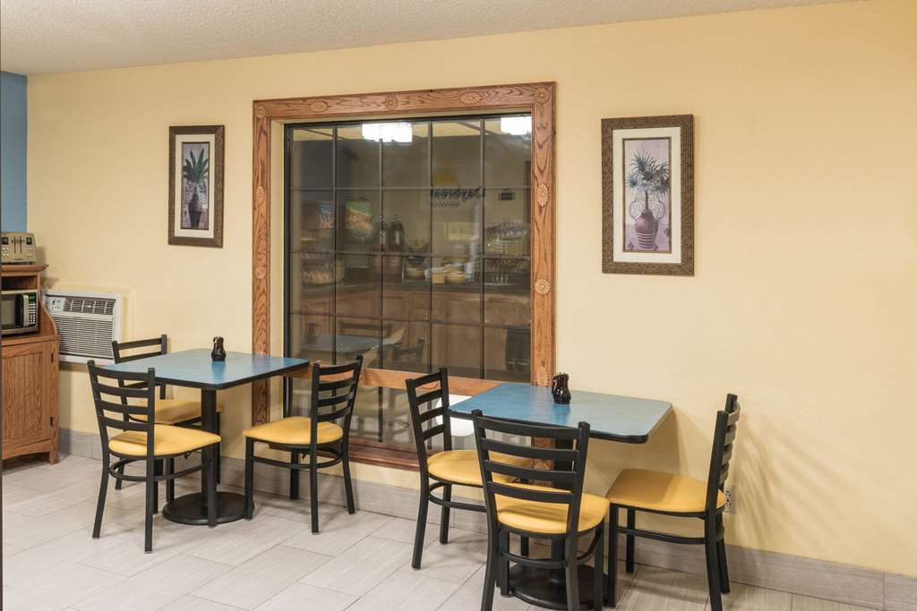 Days Inn by Wyndham Tucumcari - photo 38