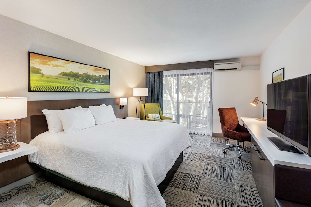 Hilton Garden Inn Davis Downtown - photo 12