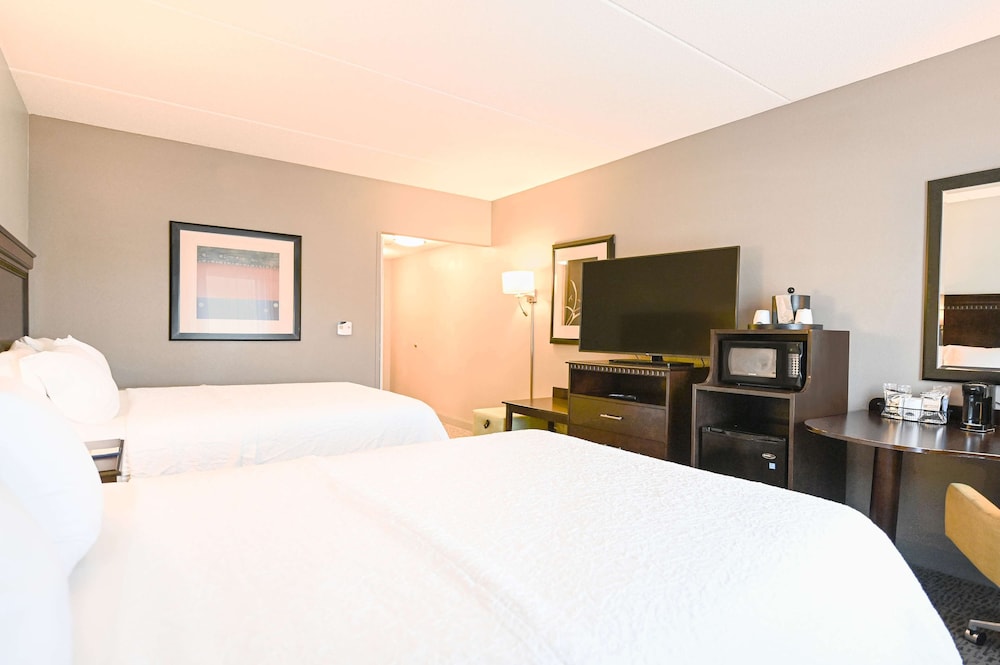 Hampton Inn Suites Smithfield - photo 13