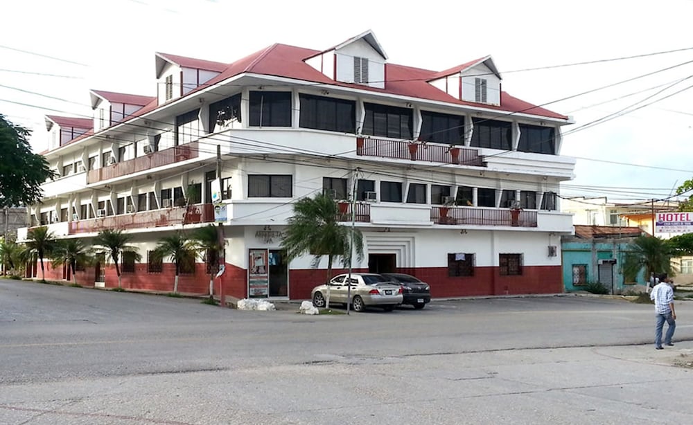 Hotel Casa Flores De Tikal in Flores, Guatemala