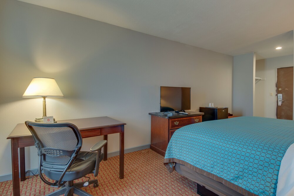 Americas Best Value Inn Hayward - photo 22
