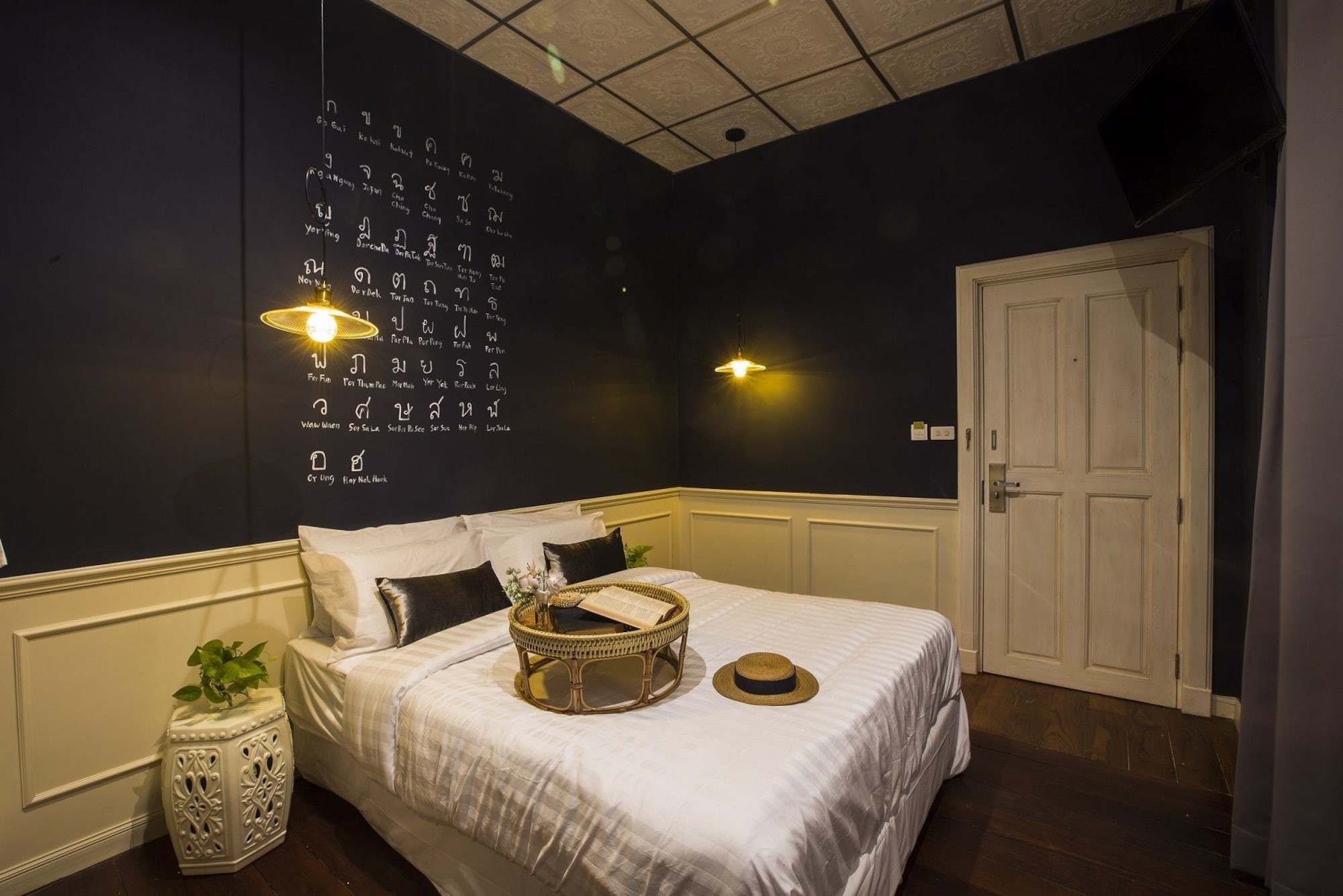 Azure Hostel Bangkok