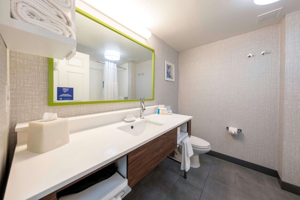 Hampton Inn Swedesboro Philadelphia - photo 22