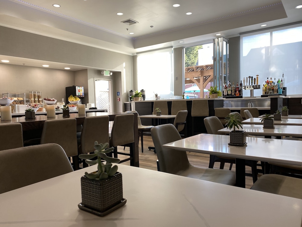 Residence Inn by Marriott Sacramento Airport Natomas - photo 30