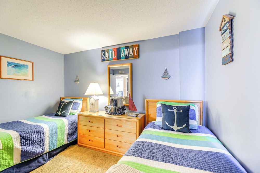 Ocean View Balcony Indian Beach Resort Condo - photo 18