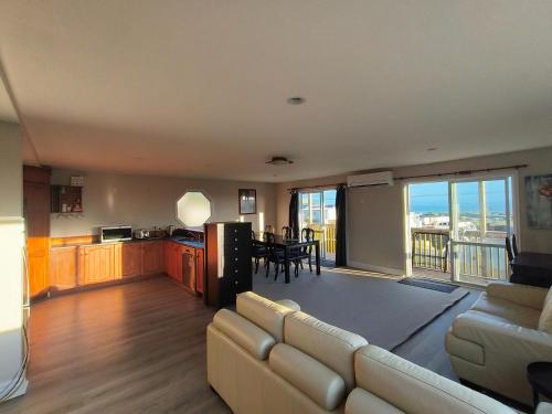 Ridgeview Retreat - last minute hotel in Unknown City