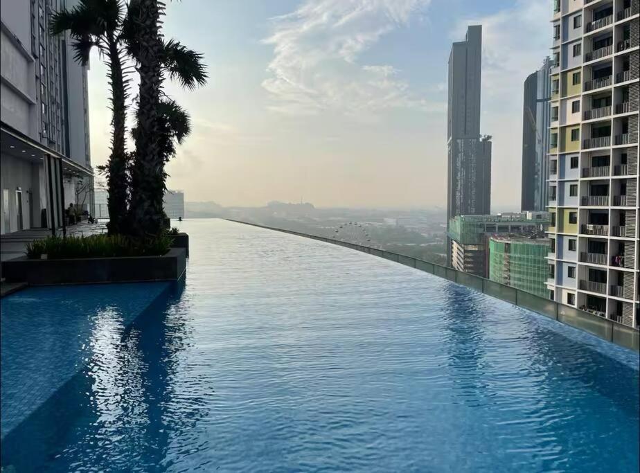 I City 8Pax 2Rooms Duplex Parking Wi Fi — 4-Star Luxury Hotel in Shah Alam, Malaysia
