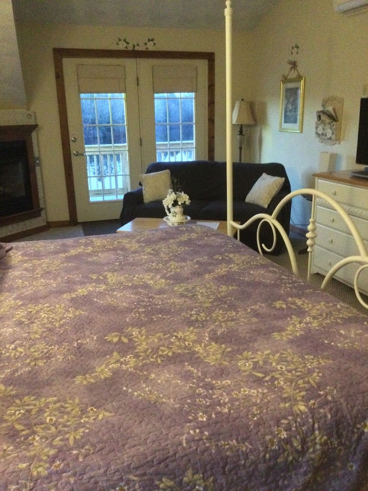 Stagecoach House Inn - photo 41