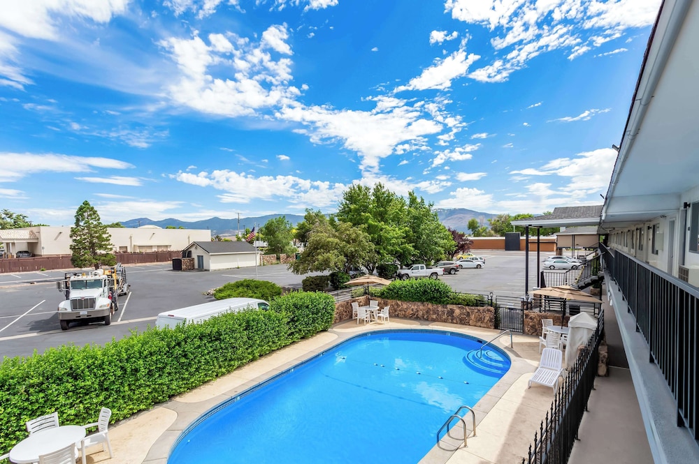 Surestay Plus Hotel by Best Western Susanville - photo 38