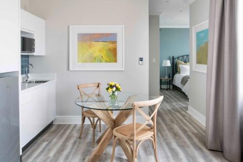 The Luxe on Exter Heights