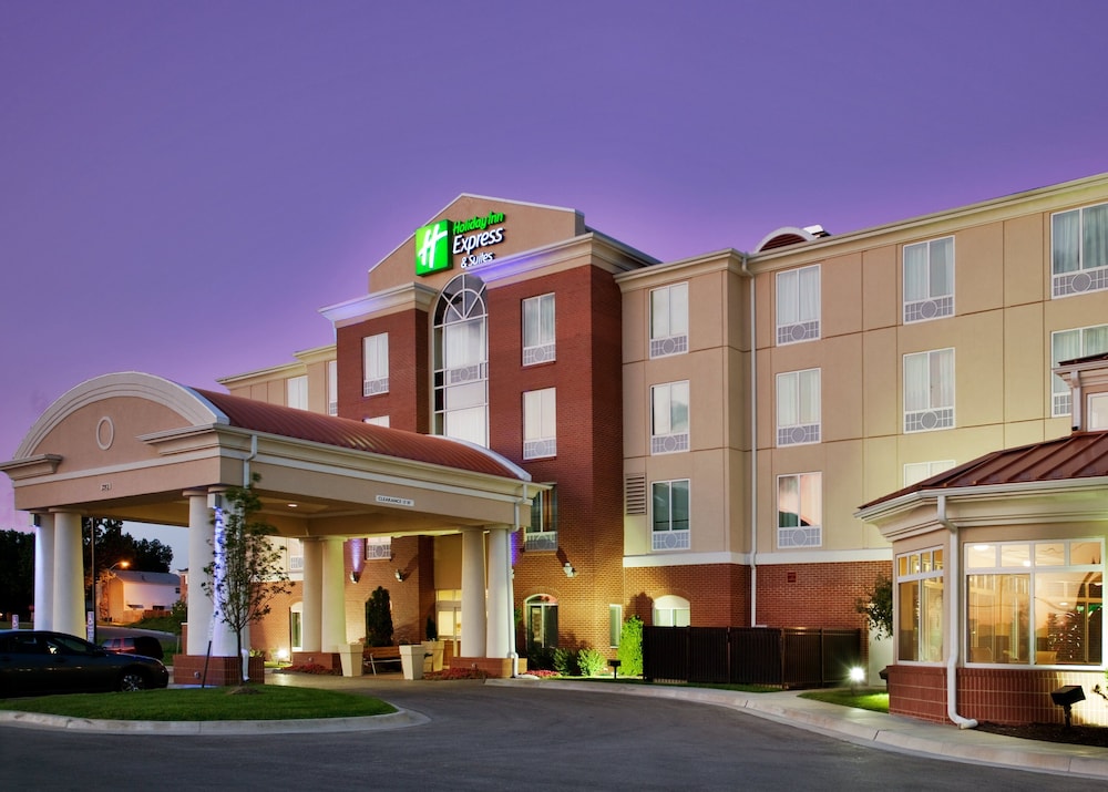 Holiday Inn Express Hotel & Suites Kansas City Grandview by IHG - photo 54