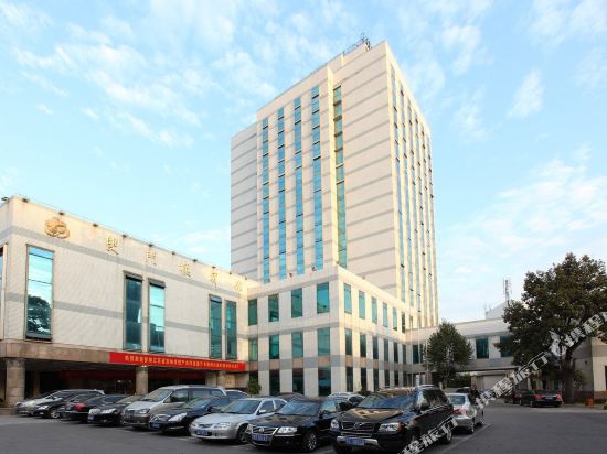 Shuangmenlou Hotel — 4-Star Luxury Hotel in Nanjing, People's Republic of China