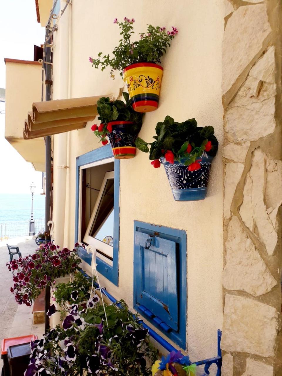 Casa Vacanze Al Porticciolo Romantico — 4-Star Luxury Hotel in Trappeto, Italy