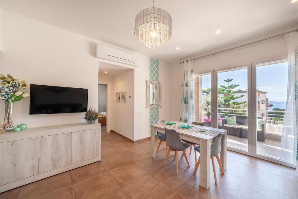 Prima dell'Elba Family Apartments — 4-Star Luxury Hotel in Piombino, Italy