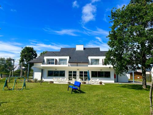 Hotel la Pierre Bleue — hotel in Saint-Gildas-De-Rhuys