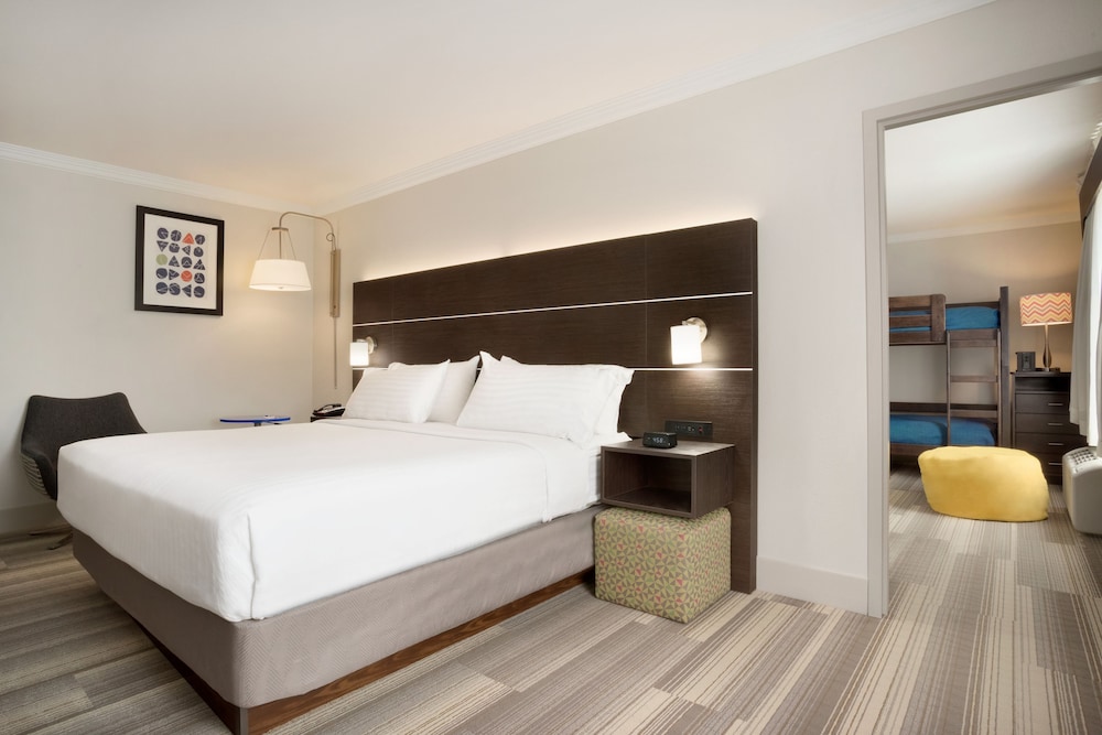 Holiday Inn Express & Suites Dallas NE Allen by IHG - photo 7