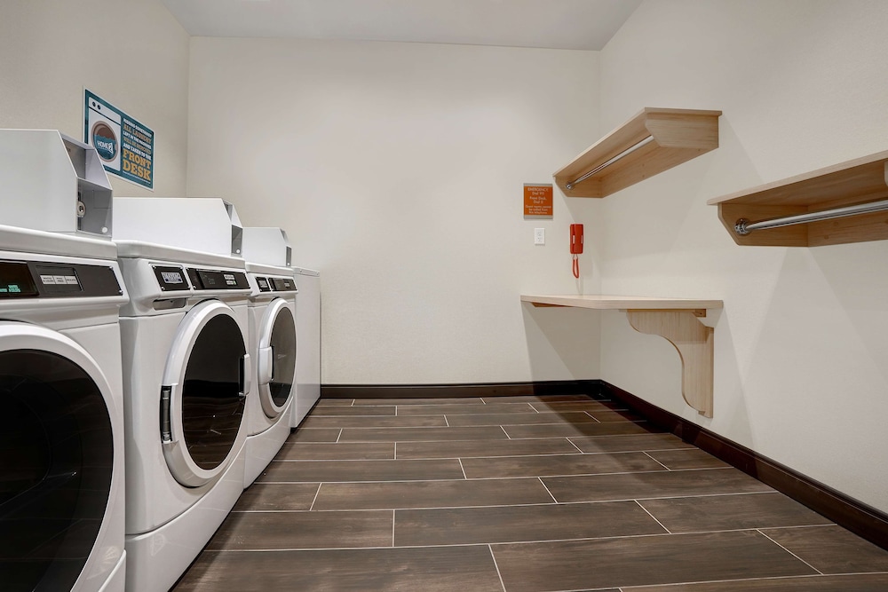 Home2 Suites by Hilton Lakewood Ranch - photo 30