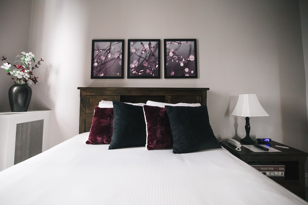 The Continental Hotel - photo 3