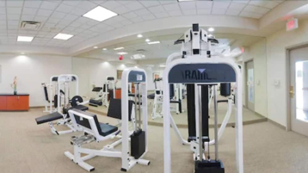 Holiday Inn & Suites Goodyear West Phoenix Area by IHG - photo 38