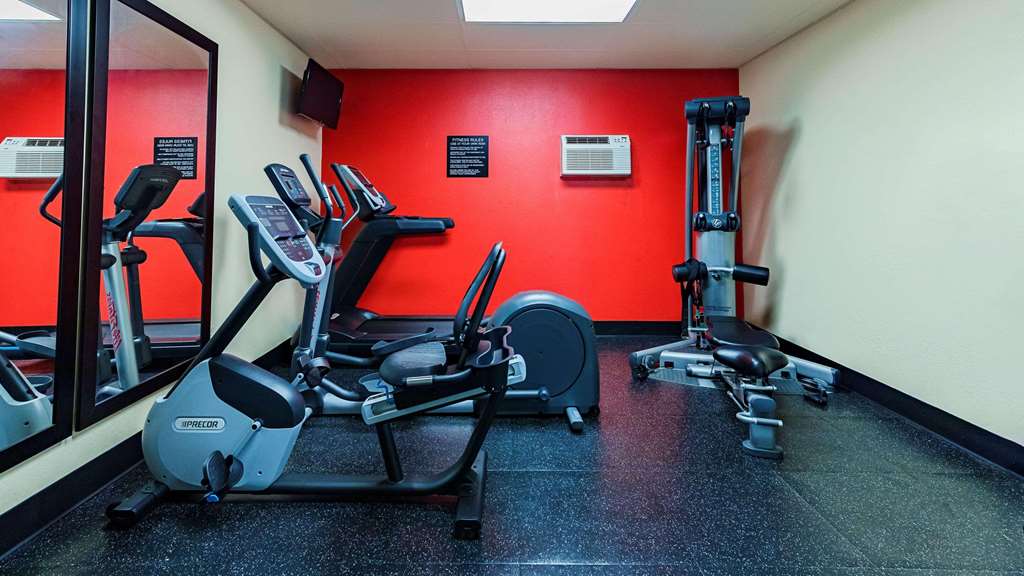 Country Inn & Suites by Radisson Appleton Airport Fox River Mall Area - photo 9