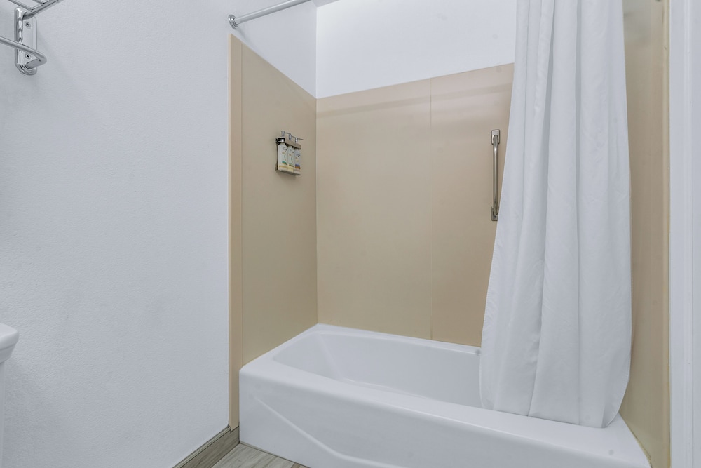 Masterpiece Hotel - photo 77