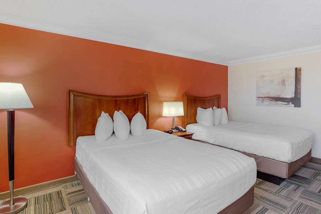 Best Western Plus Loveland Inn - photo 21
