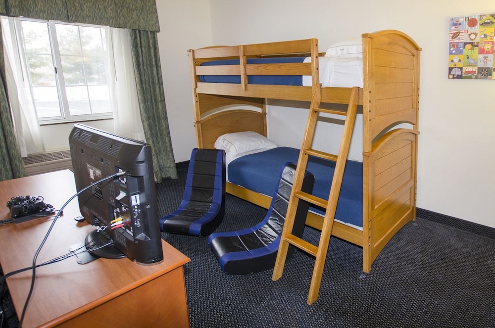 Holiday Inn Express & Suites St Joseph by IHG - photo 4
