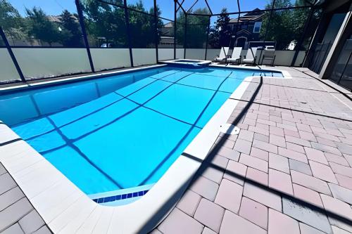Champions Gate Amazing Large Pool Home near Disney — 4-Star Luxury Hotel in Davenport, United States