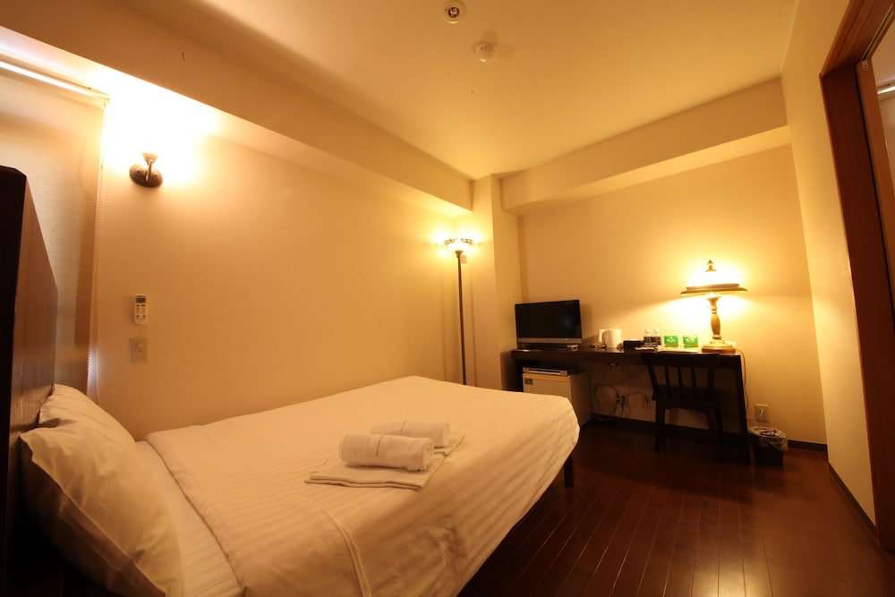 Van CortLandt Hotel — Aira — photo 3