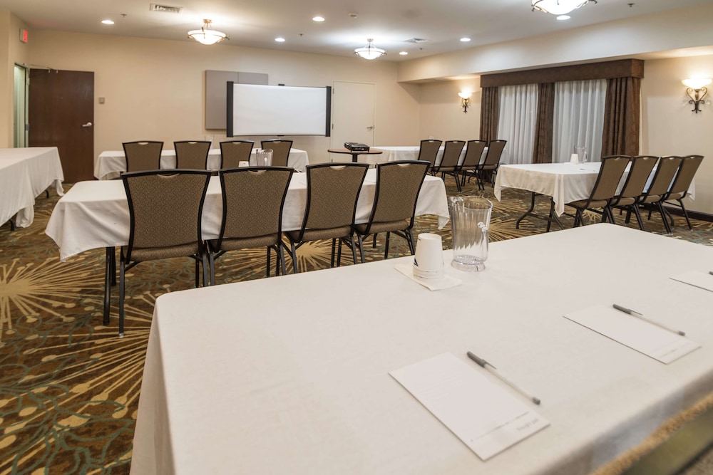 Hampton Inn by Hilton Tiffin - photo 34