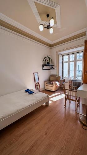 Anjos Signature Decoration Big House in Downtown — 4-Star Luxury Hotel in Lisbon, Portugal