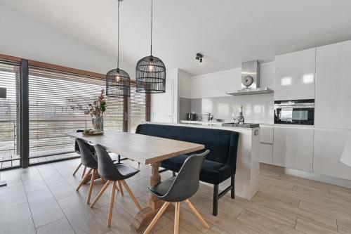 Seaside Panorama Villa 6p Direct aan de Baai Villa 37 — 4-Star Luxury Hotel in Ouddorp, Netherlands