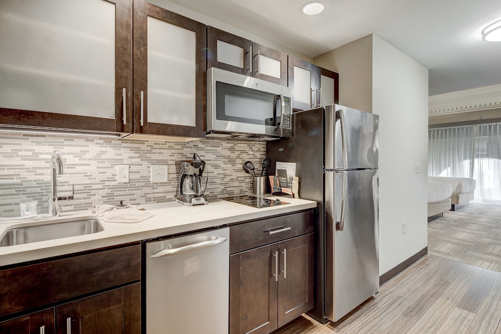 Staybridge Suites Baltimore Inner Harbor by IHG - photo 52
