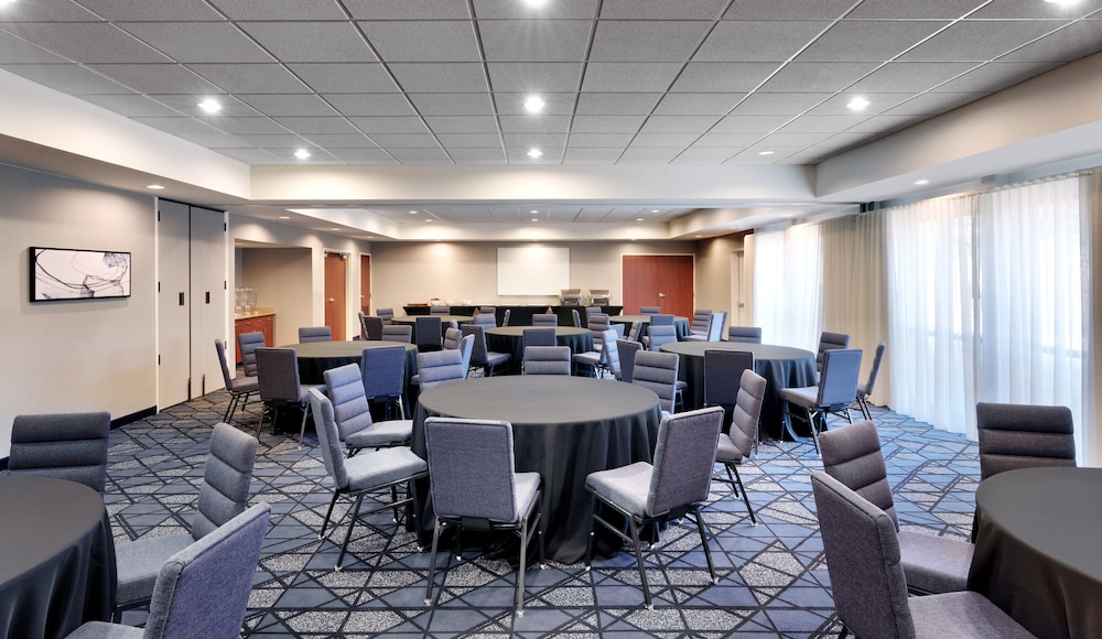 Courtyard by Marriott Houston NASA Clear Lake - photo 39