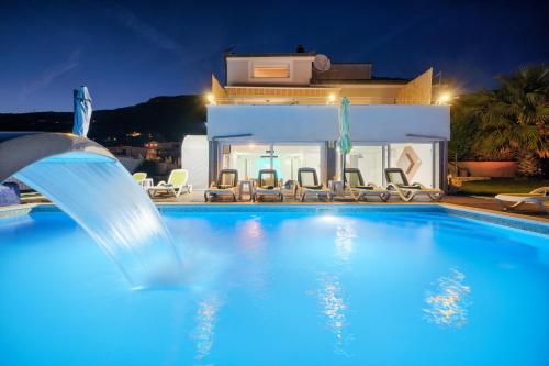 Family friendly house with a swimming pool Kastel Stari Kastela 22138 — 4-Star Luxury Hotel in Kastel Stari, Croatia