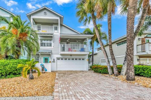 Peachy Keen - carbon neutral hotel in Holmes Beach