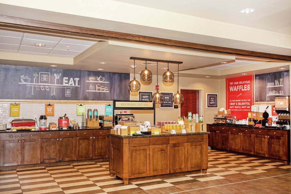 Hampton Inn Winfield - photo 29