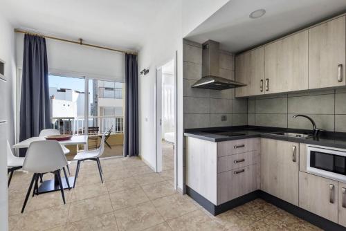 Apartamento Mar Rizada — 4-Star Luxury Hotel in Guia De Isora, Spain