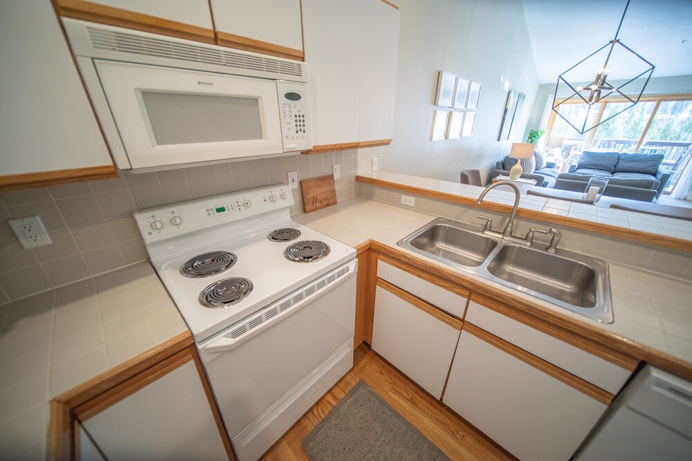 Cinnamon Ridge Hotel - photo 18