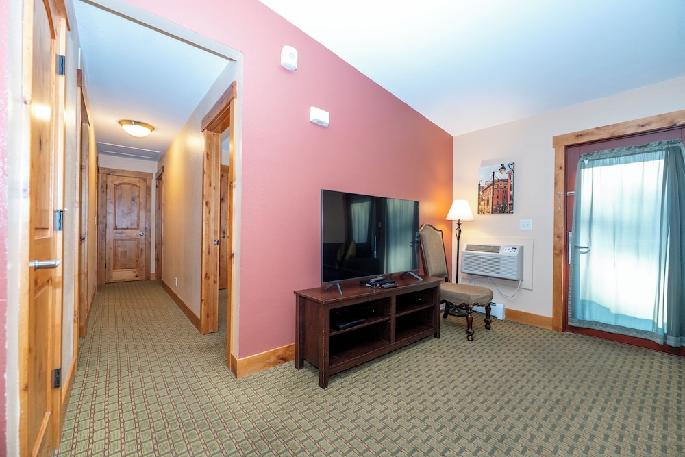 Silver Moon Inn - photo 85